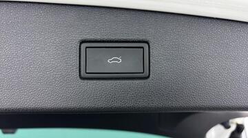 2022 Volkswagen 2.0 TDI Elegance DSG Euro 6 5-door (White) - Image: 34