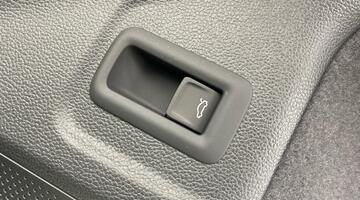 2025 Škoda 2.0 TDI SE L DSG Euro 6 5-door (Yellow) - Image: 20