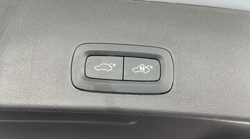 2024 Volvo 2.0 B3 MHEV Ultra Dark DCT Auto Euro 6 5-door (Blue) - Image: 36