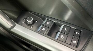 2019 Audi TFSI CoD 35 S line S Tronic Euro 6 5-door (White) - Image: 19