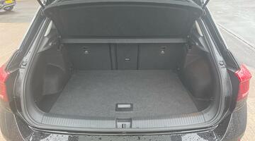 2024 Volkswagen TSI Style Euro 6 5-door (Black) - Image: 16