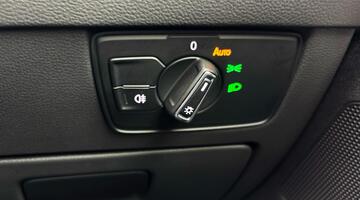 2025 Volkswagen 2.0 TSI R Fastback DSG 4Motion Euro 6 5-door (White) - Image: 21