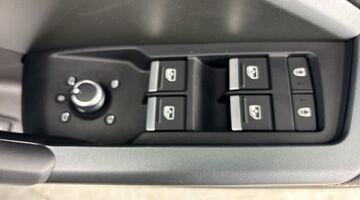 2025 Audi TFSI CoD 35 S line S Tronic Euro 6 5-door (White) - Image: 19