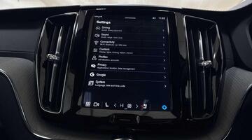 2025 Volvo 2.0h T8 18.8kWh Ultra Bright Auto Euro 6 5-door (Blue) - Image: 35