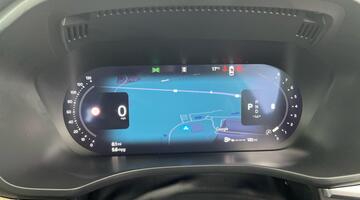 2025 Volvo 2.0 B5 MHEV Plus Pro Auto Euro 6 5-door (Grey) - Image: 11