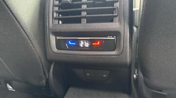 2025 Volkswagen 2.0 TSI GTI DSG Euro 6 5-door (White) - Image: 33