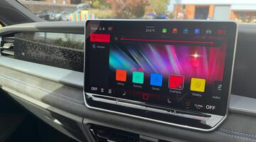 2025 Volkswagen TSI eHybrid 19.7kWh R-Line Edition DSG Euro 6 5-door (White) - Image: 38