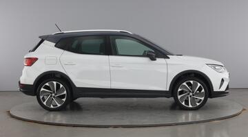 2024 SEAT 1.0 TSI FR Sport DSG Euro 6 5-door (White) - Image: 4