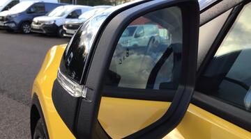 2025 Ford Extended Range 77kWh Premium Auto 5-door (Yellow) - Image: 36