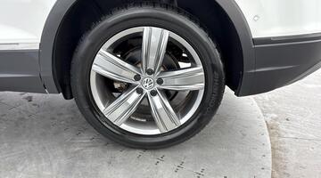 2021 Volkswagen 2.0 TDI Match DSG 4Motion Euro 6 5-door (White) - Image: 35