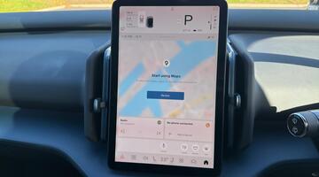 2025 Volvo Twin Performance 69kWh Ultra Auto 5-door (Blue) - Image: 7