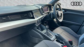 2025 Audi 1.0 TFSI 30 S line Sportback S Tronic Euro 6 5-door (Black) - Image: 2