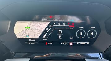 2025 Audi TFSI Carbon Vorsprung S Tronic quattro Euro 6 4-door (White) - Image: 27