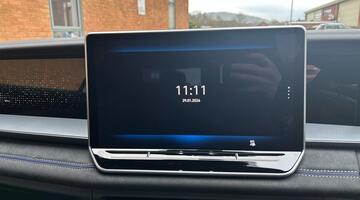 2025 Volkswagen TSI eHybrid 19.7kWh R-Line Edition DSG Euro 6 5-door (Blue) - Image: 7