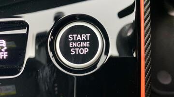 2025 Audi 2.0 TDI Launch Edition S Tronic quattro Euro 6 5-door (Blue) - Image: 7