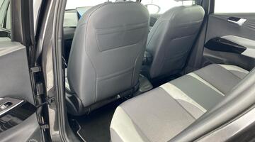 2021 Volkswagen Pro Performance 58kWh Max Auto 5-door (Grey) - Image: 36