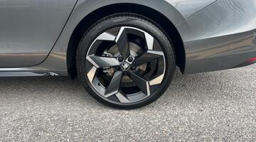 2025 Škoda TSI e-TEC MHEV SportLine DSG Euro 6 5-door (Grey) - Image: 18