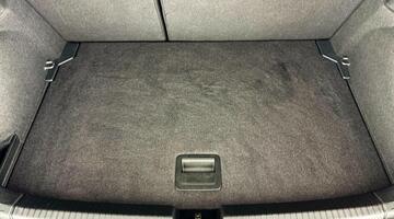 2023 Volkswagen 1.0 TSI Life Euro 6 5-door (Grey) - Image: 28