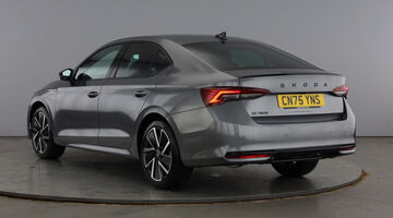 2025 Škoda TSI ACT SportLine Euro 6 5-door (Grey) - Image: 3