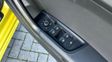 2022 Audi 1.0 TFSI 30 S line Sportback Euro 6 5-door (Yellow) - Image: 12