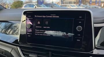 2025 Volkswagen TSI R-Line DSG 2WD Euro 6 2-door (Grey) - Image: 16