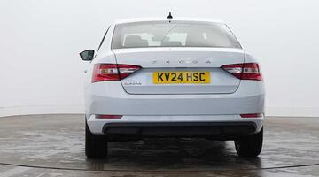 2024 Škoda 2.0 TDI SE DSG Euro 6 5-door (White) - Image: 8