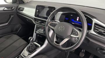 2023 Volkswagen 1.0 TSI Life Euro 6 5-door (Grey) - Image: 6