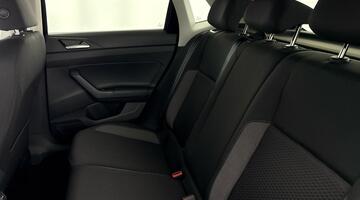 2025 Volkswagen 1.0 TSI Match DSG Euro 6 5-door (Black) - Image: 31