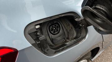 2020 Volkswagen Pro Performance 58kWh Family Auto 5-door (Blue) - Image: 34