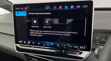 2025 Volkswagen Pro 59kWh Auto 5-door (Silver) - Image: 17