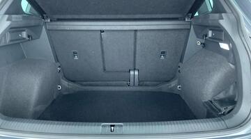 2022 Volkswagen TSI R-Line DSG Euro 6 5-door (Grey) - Image: 28