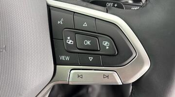 2025 Volkswagen 1.0 TSI Match DSG Euro 6 5-door (Black) - Image: 20