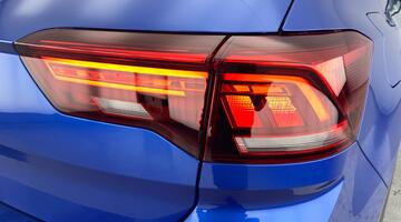 2025 Volkswagen TSI Match DSG Euro 6 5-door (Blue) - Image: 28