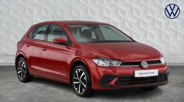 2022 Volkswagen 1.0 TSI Life Euro 6 5-door (Red) - Image: 1