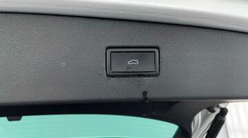 2023 Volkswagen TSI R-Line DSG Euro 6 5-door (Silver) - Image: 36