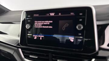 2025 Volkswagen TSI R-Line DSG Euro 6 5-door (Black) - Image: 14