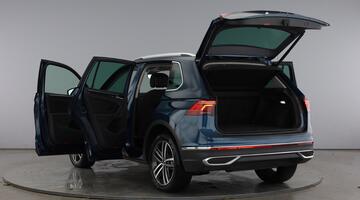 2023 Volkswagen TSI 13kWh Elegance DSG Euro 6 5-door (Blue) - Image: 11