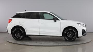 2025 Audi TFSI CoD 35 Black Edition S Tronic Euro 6 5-door (White) - Image: 4