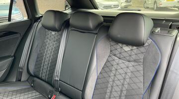 2025 Volkswagen ETSI MHEV R-Line DSG Euro 6 5-door (Grey) - Image: 8