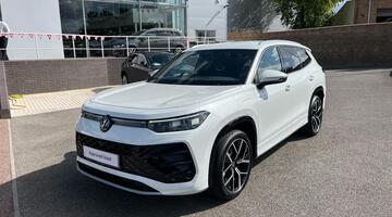 2025 Volkswagen TSI eHybrid 19.7kWh R-Line DSG Euro 6 5-door (White) - Image: 39