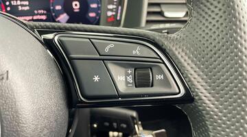 2025 Audi 1.0 TFSI 30 S line Sportback S Tronic Euro 6 5-door (Black) - Image: 24