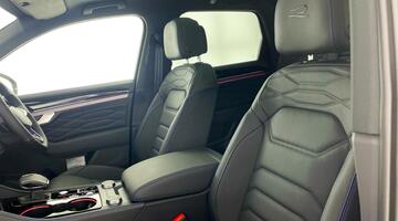 2025 Volkswagen 3.0 V6 TSI eHybrid 14.3kWh R Tiptronic 4Motion Euro 6 5-door (Grey) - Image: 44