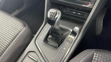 2022 Volkswagen TSI Active Euro 6 5-door (White) - Image: 13