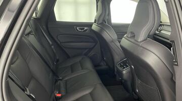 2024 Volvo 2.0 B5 MHEV Plus Auto Euro 6 5-door (Black) - Image: 9