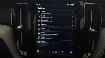 2025 Volvo 2.0h T8 18.8kWh Ultra Dark Auto Euro 6 5-door (Silver) - Image: 35