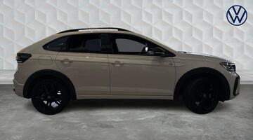2025 Volkswagen TSI Black Edition DSG Euro 6 5-door (Multicolour) - Image: 4