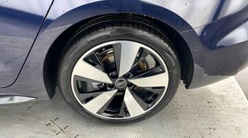 2025 Audi 2.0 TFSI S line S Tronic Euro 6 5-door (Blue) - Image: 34