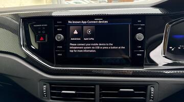 2025 Volkswagen 1.0 TSI Match DSG Euro 6 5-door (Black) - Image: 30