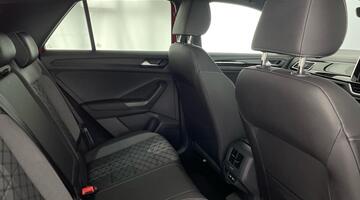 2022 Volkswagen TSI R-Line DSG Euro 6 5-door (Red) - Image: 27