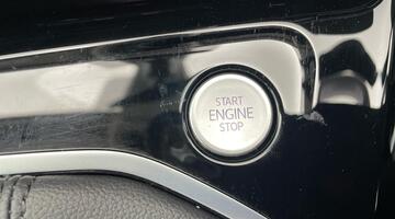 2024 Volkswagen TSI Style Euro 6 5-door (Black) - Image: 16